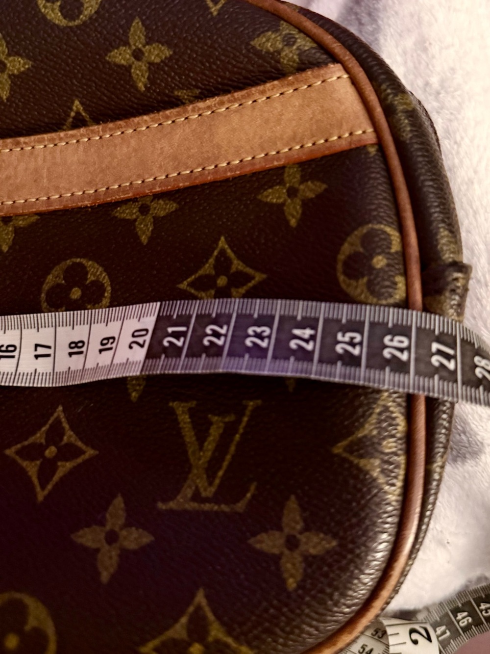 Louis Vuitton Monogram Canvas Crossbody Bag - Brown/Tan - Picture 9 of 11